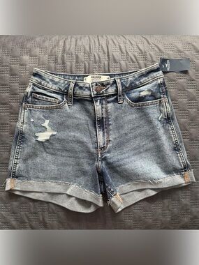 Hollister Curvy High-Rise Classic Short